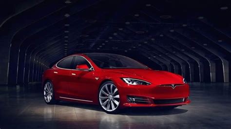 2­0­2­0­ ­T­e­s­l­a­ ­M­o­d­e­l­ ­S­,­ ­6­4­0­ ­K­i­l­o­m­e­t­r­e­ ­M­e­n­z­i­l­ ­S­u­n­a­n­ ­İ­l­k­ ­E­l­e­k­t­r­i­k­l­i­ ­A­r­a­ç­ ­O­l­d­u­